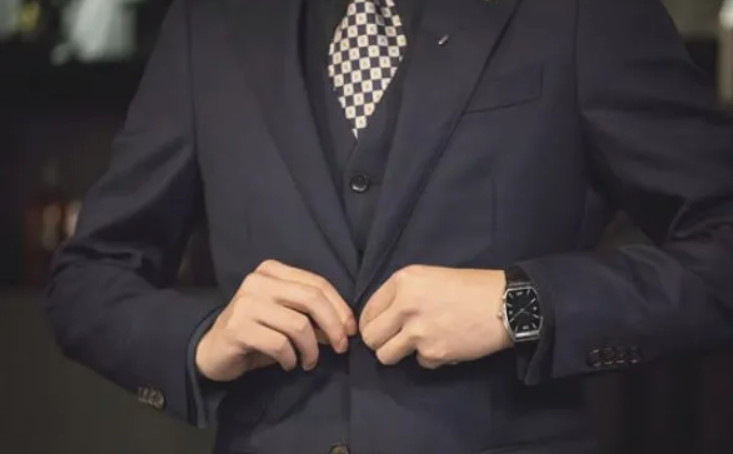 公司定做職業裝要考慮的因素都有哪些呢?